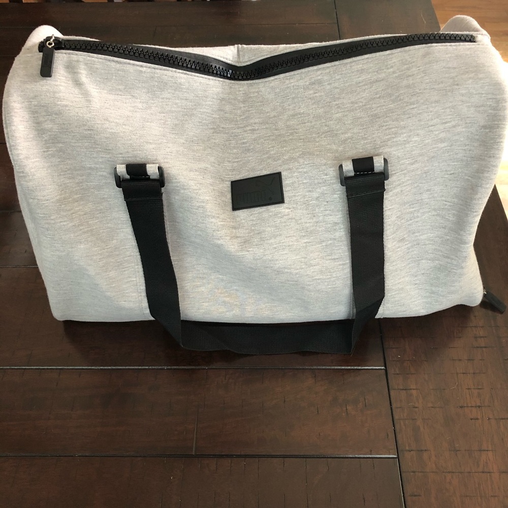 Puma duffle